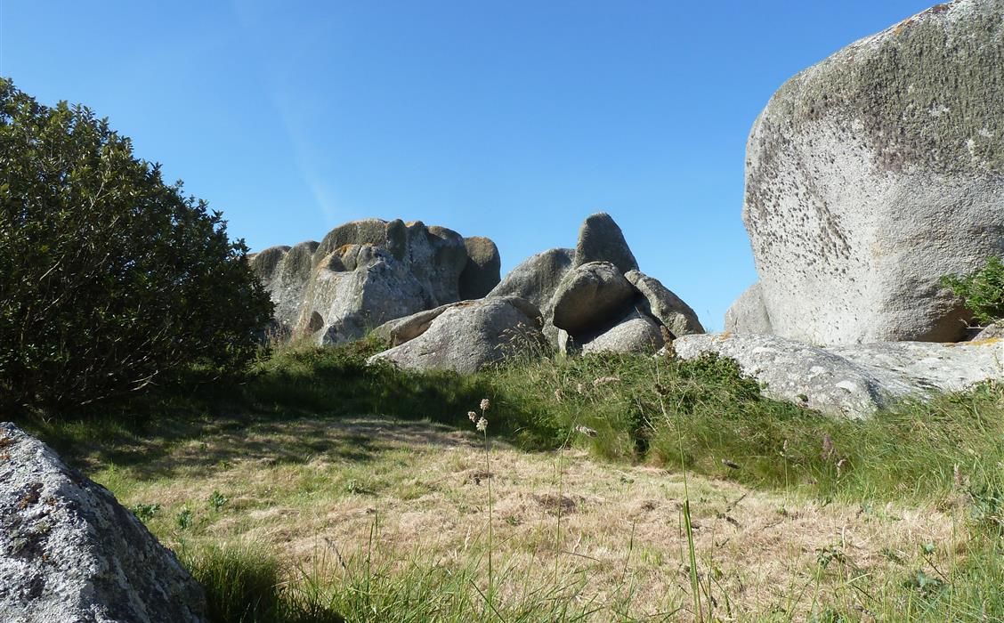 Camping Plage de Ménéham, camping résidentiel, camping bord de mer, location emplacement tente, caravane, à Kerlouan dans le Finistère - Bretagne